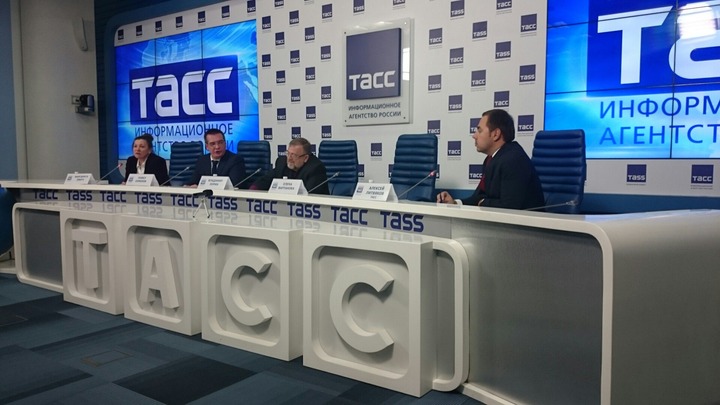 Замглавы ФАДН: СМИ не должны привносить национальный контекст туда, где его нет