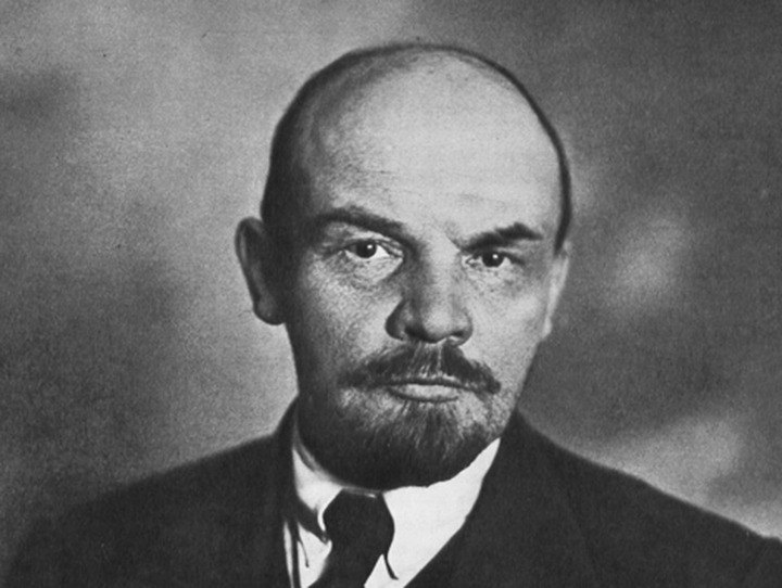 В Интернете появятся черные списки сторонников трупа Ленина на Красной площади