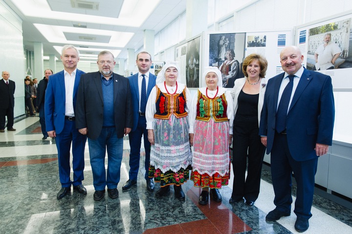 Выставку "Россия многонациональная" презентовали в Госдуме