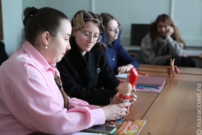 А я родом из тех мест, где водят хороводы...   