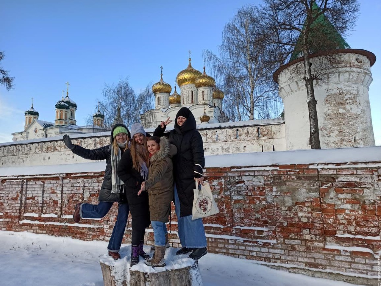 Студенты Школы межэтнической журналистики отправились в этноэкспедицию в Кострому