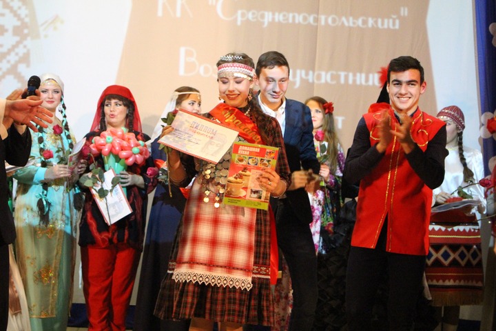 В Удмуртии выбрали "Красавицу в стиле ЭТНО-2016"