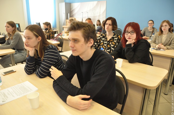Ученые из четырех стран приняли участие в Школе молодых тюркологов на Алтае