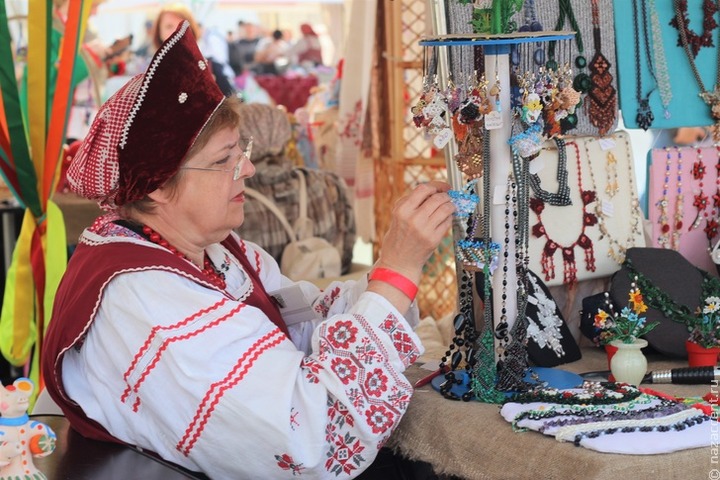 Мастерица из Владивостока откроет в городе музей русского костюма