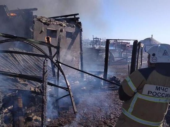 В Иркутской области загорелся этнопарк "Золотая Орда"