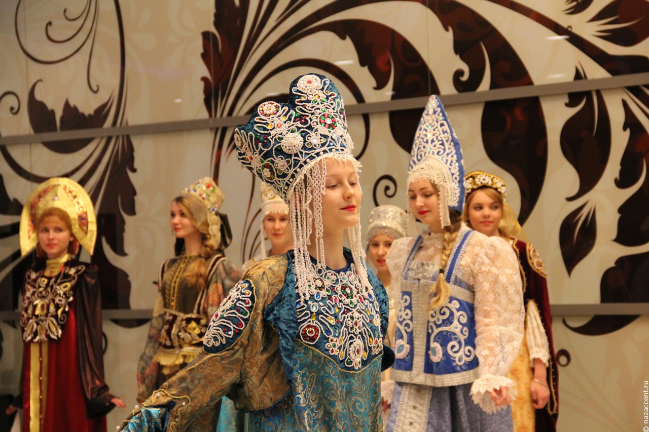 Вместо товаров в стилистике Хэллоуина россияне начали покупать традиционно русские товары