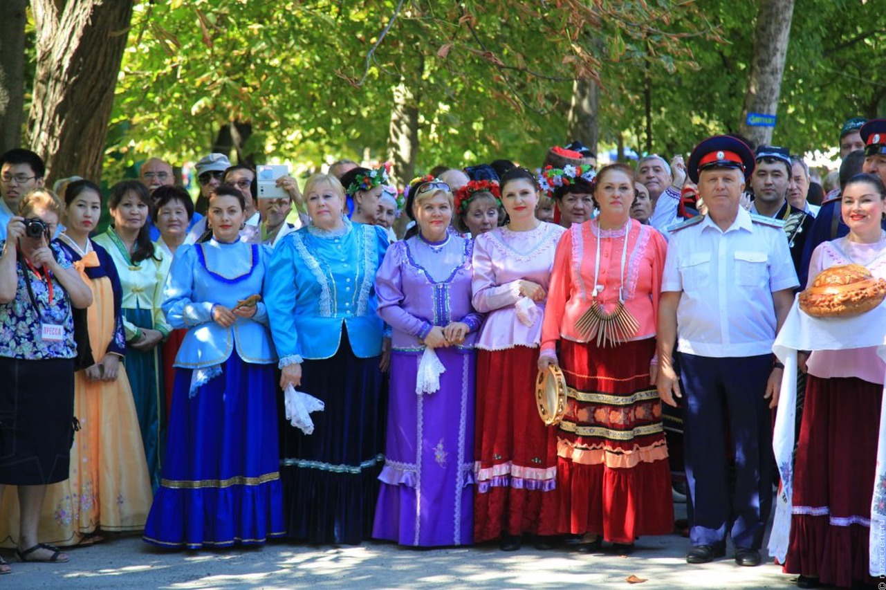 Ростовская область какие национальности. Дон многонациональный. Многонациональный Ростов на Дону.