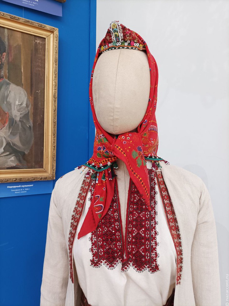 Выставка "Приволжские параллели" в Йошкар-Оле - Национальный акцент