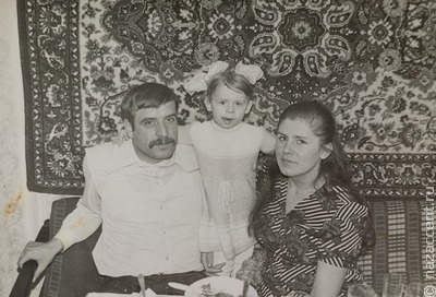 "Казашка, а казахского не знает!"