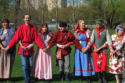 В Петербурге в восьмой раз состоится фестиваль народной песни "Добровидение"