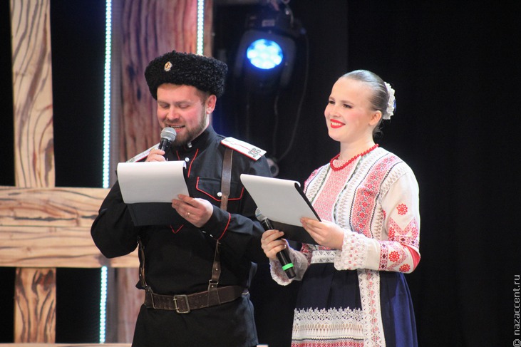 Гала-концерт всероссийского конкурса "Казачий круг" в Москве - Национальный акцент