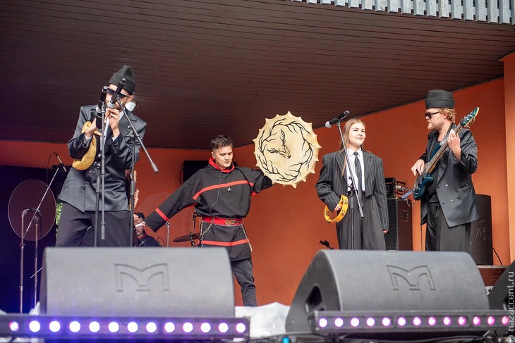 VIII Межрегиональный фольклорный праздник "Шумбрат!" в Мордовии - Национальный акцент