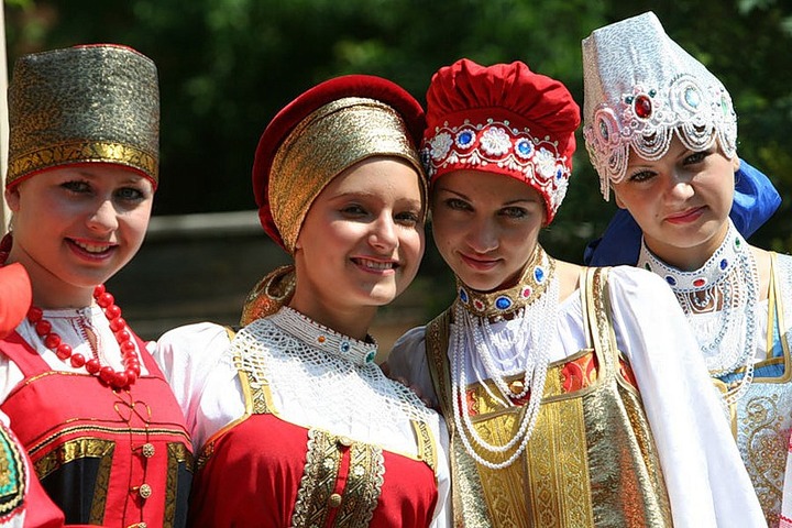 Фестиваль фольклорных коллективов "Русь" соберет в Ханты-Мансийске 250 участников
