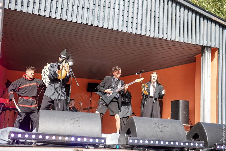 VIII Межрегиональный фольклорный праздник "Шумбрат!" в Мордовии - Национальный акцент