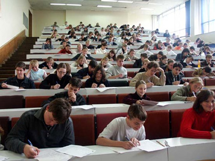 Финно-угорские вузы потребуют вернуть экзамен по родному языку для абитуриентов