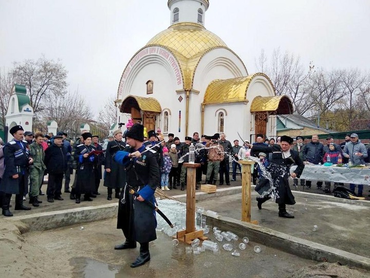 Осенний праздник казачьего вина прошел в Ставропольском крае