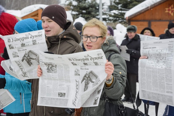 Финно-угры попросят Госдуму разрешить им не переводить свою прессу на русский язык