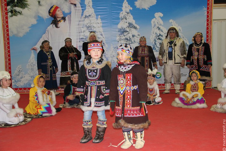 Сокровища Севера-2012: фотографии с выставки национальных костюмов - Национальный акцент