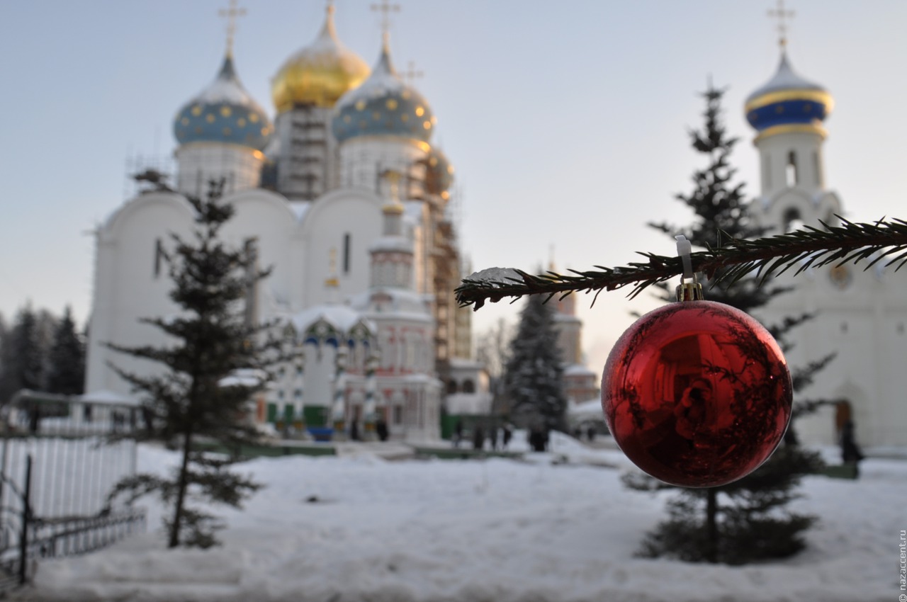 В ожидании чуда: как в Свято-Троицкой Сергиевой лавре встречают Рождество Христово