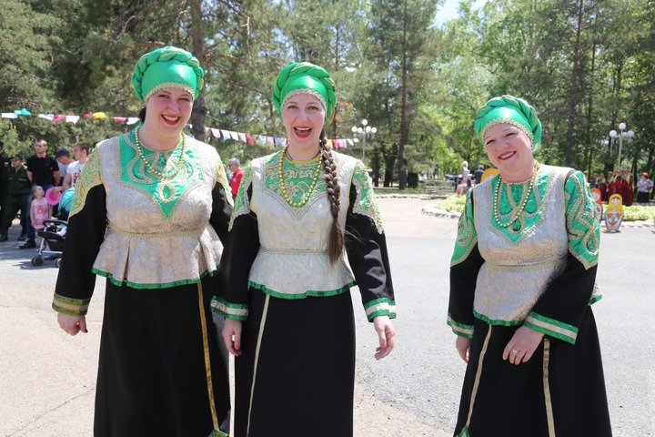 На казачьем фестивале в Приморском крае научат плести нагайки