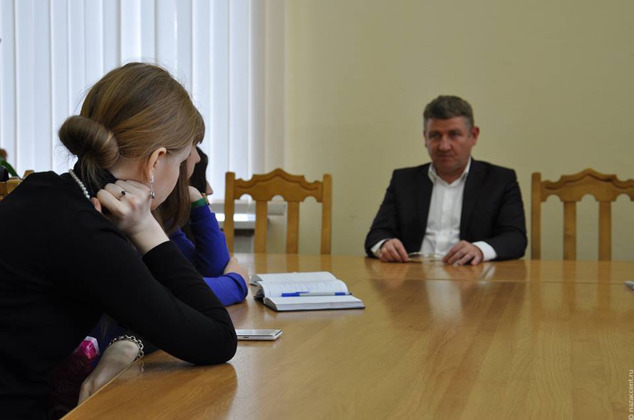 Слушатели ШМЖ в Волгограде встретились с представителем комитета по делам национальностей и казачества