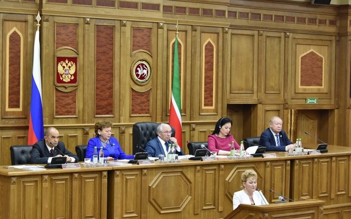 В Татарстане предложили наказывать за нарушение языкового законодательства