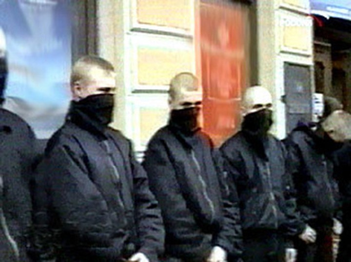 В Казани по подозрению в экстремизме задержана уличная группировка