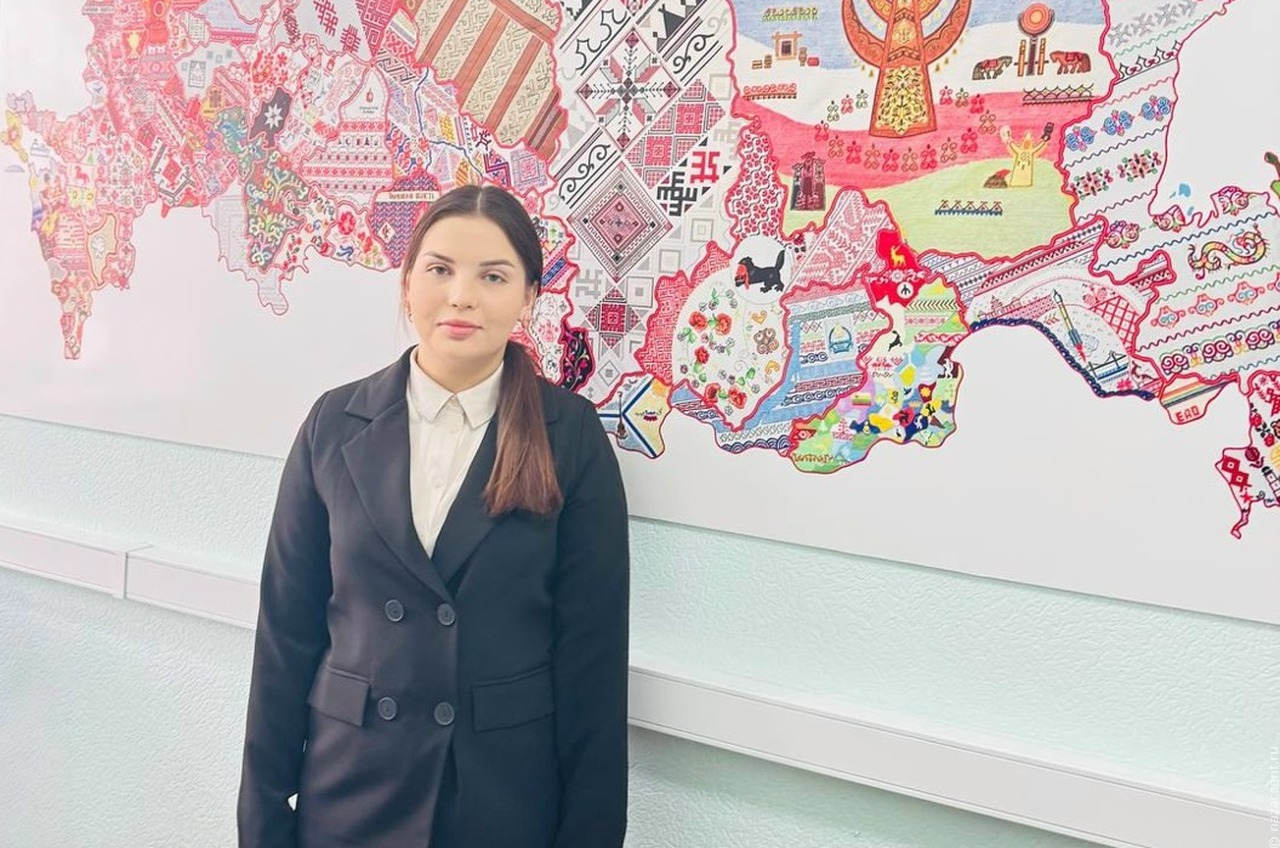  Слушатели Школы межэтнической журналистики побывали в Доме дружбы народов Бурятии