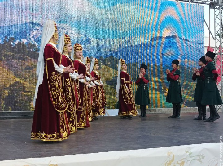 Кавказ - единая семья. Как народное творчество объединяет регионы