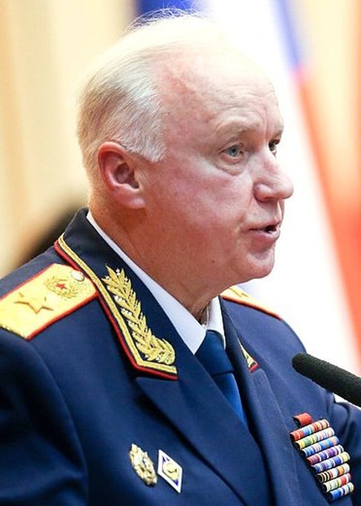 Глава СК РФ взял под контроль уголовное дело о заражении коронавирусом мигрантов в хостеле в Ленобласти