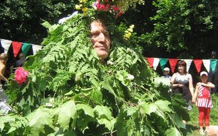 Участники эрзянского Балтая разорвали ряженого медведя
