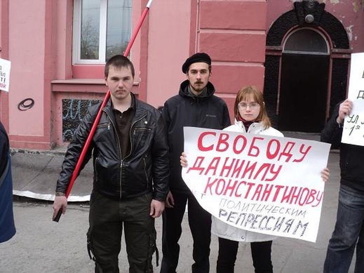 Защитники Константинова призвали правоохранителей ловить не оппозиционеров, а жуликов и воров