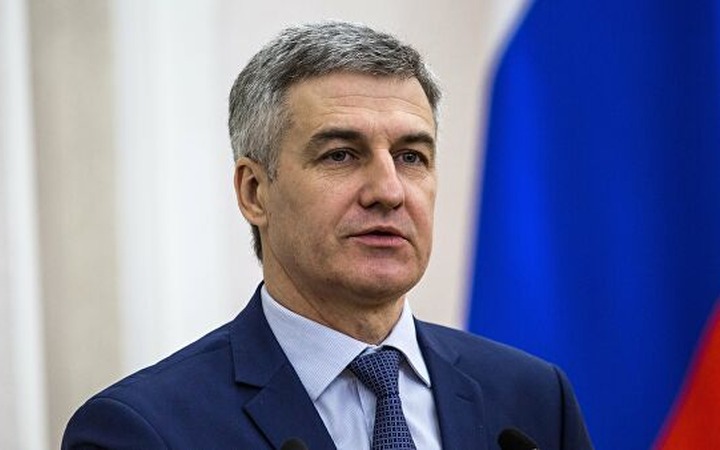 Глава Карелии поручил продублировать таблички на зданиях на национальные языки
