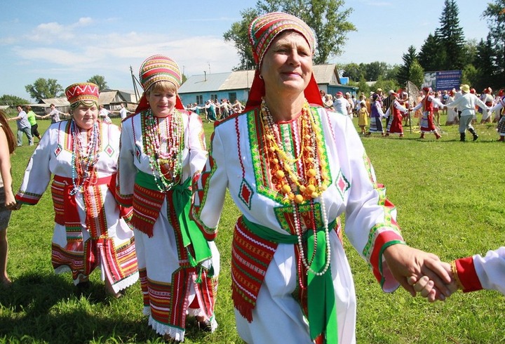 Алтайские эрзяне встанут в хоровод