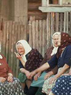 Наши любимые бабушки — на 20 языках народов России