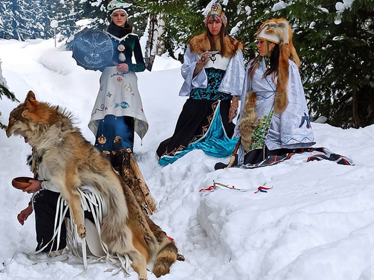 Десять сибирских шаманов попросят духов о здоровье и благополучии России