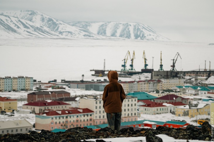 Эгвекинот. Поселок на краю Земли - Национальный акцент