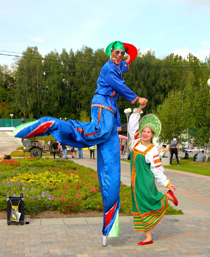 Отличать шашлычника от кузнеца учились в Новой Москве