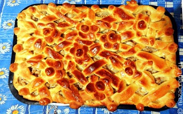 Коми пирог с хариусом "Чери-нянь"