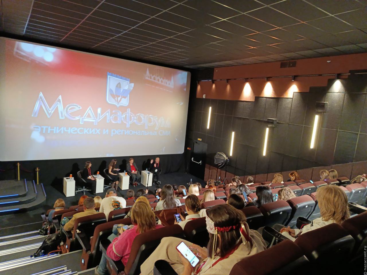 "Звук Евразии" и многое другое: эксперты и журналисты обсудили этнокреативные проекты