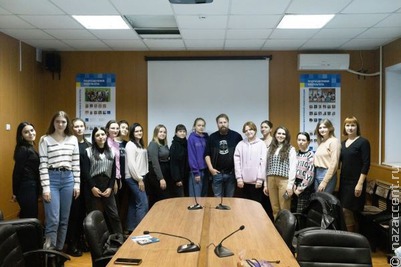  Студенты Школы межэтнической журналистики встретились с фотографом  Романом Демьяненко  