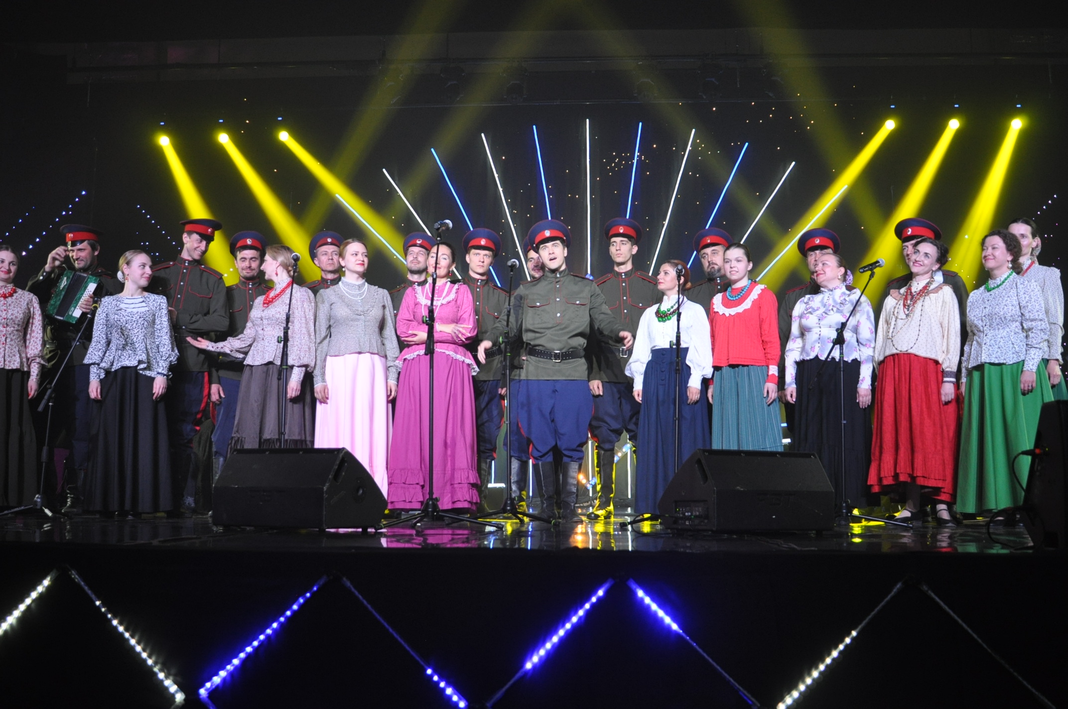 Без выступления Оптинского казачьего хора не обходится ни один фестиваль. 